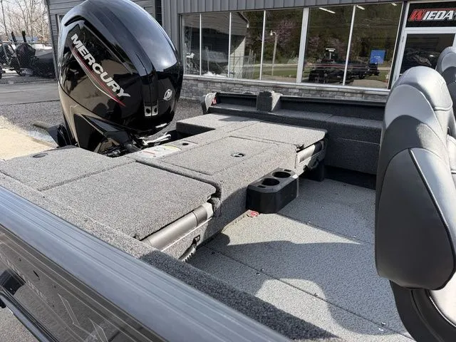 Slide: The Image of Lund 1675 Adventure SS 2026 - 7