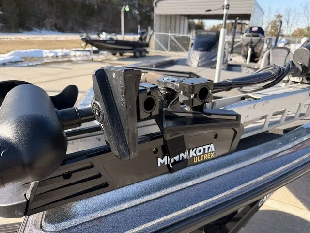 Slide: The Image of Caymas CX 21 PRO 2023 - 12