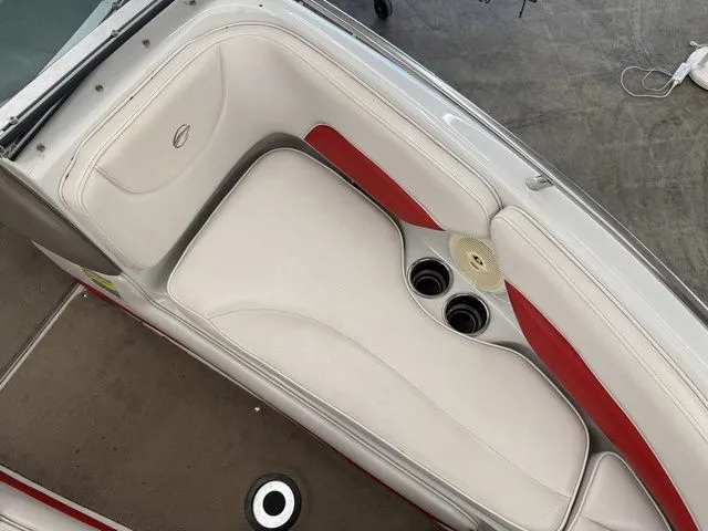 Slide: The Image of Crownline Boats 21 SS 2012 - 17