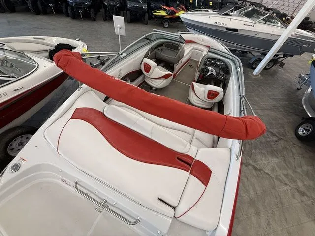 Slide: The Image of Crownline Boats 21 SS 2012 - 5