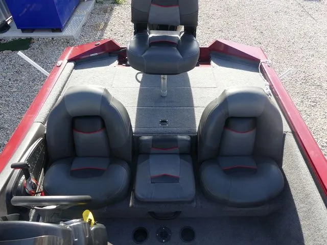 Slide: The Image of Tracker Pro Team 190 TX 2023 - 14