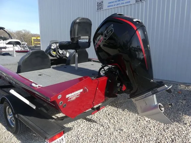 Slide: The Image of Tracker Pro Team 190 TX 2023 - 4