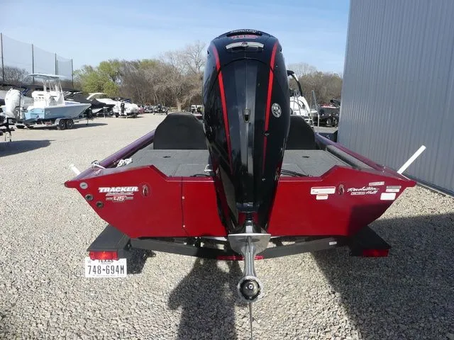 Slide: The Image of Tracker Pro Team 190 TX 2023 - 5