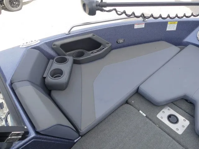 Slide: The Image of Skeeter Solera 189 2017 - 20