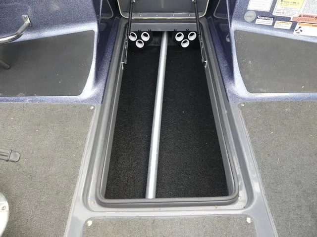 Slide: The Image of Skeeter Solera 189 2017 - 22