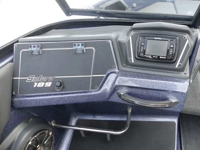 Slide: The Image of Skeeter Solera 189 2017 - 24