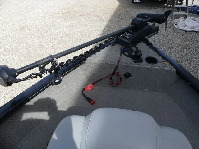 Slide: The Image of Tracker Super Guide V-16 2012 - 15