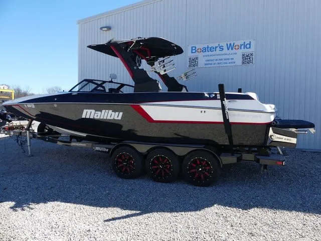 Slide: The Image of Malibu Wakesetter 24 MXZ 2020 - 3