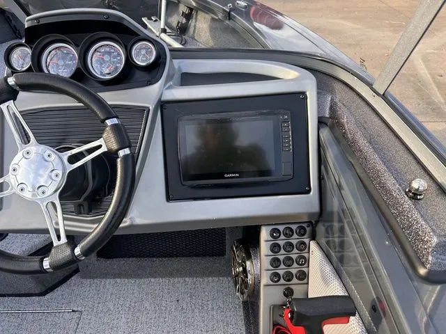 Slide: The Image of Ranger VX1888WT 2022 - 10