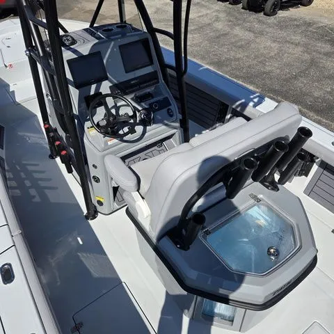 Slide: The Image of Pathfinder 2400 Open 2026 - 24