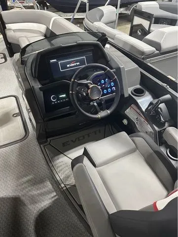 Slide: The Image of Evotti 725QL 2026 - 15