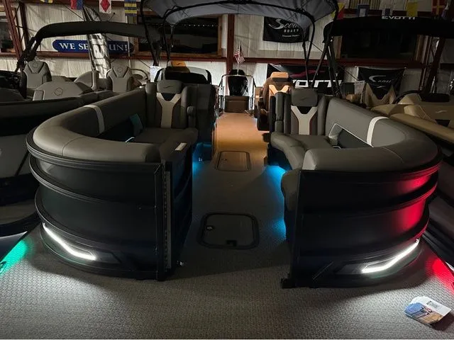 Slide: The Image of Evotti 725QL 2026 - 25