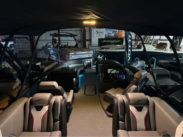 Slide: The Image of Evotti 725QL 2026 - 33