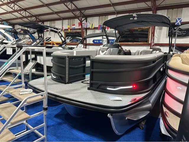 Slide: The Image of Evotti 725QL 2026 - 34