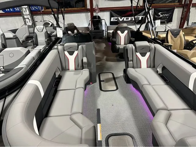 Slide: The Image of Evotti 725QL 2026 - 35