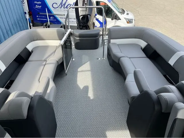 Slide: The Image of Evotti 725QL 2026 - 9