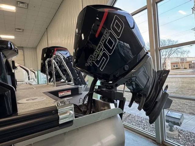 Slide: The Image of Bennington QX Quad Bench 30 QXFBWAX2 2026 - 12