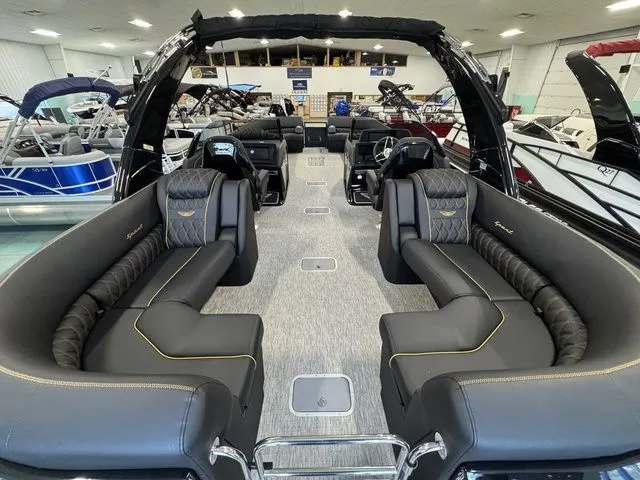 Slide: The Image of Bennington QX Quad Bench 30 QXFBWAX2 2026 - 15