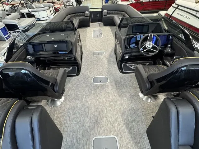 Slide: The Image of Bennington QX Quad Bench 30 QXFBWAX2 2026 - 17