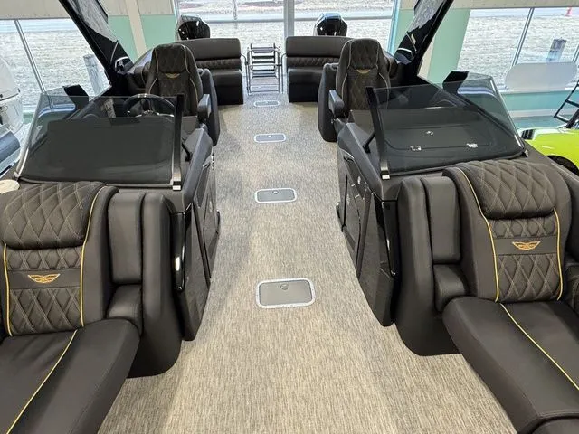 Slide: The Image of Bennington QX Quad Bench 30 QXFBWAX2 2026 - 25