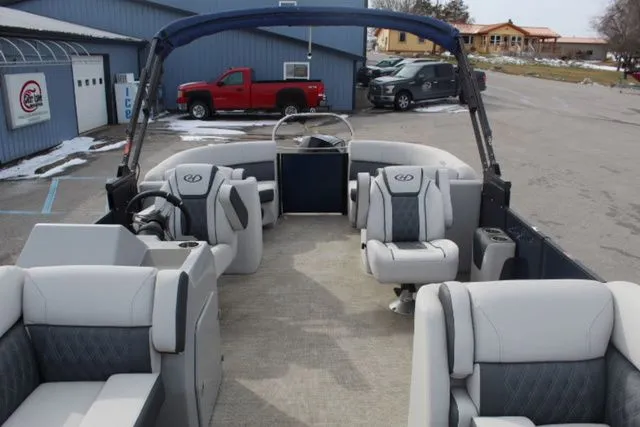 Slide: The Image of Harris Sunliner 230 CWDH 2022 - 10