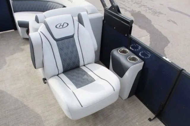 Slide: The Image of Harris Sunliner 230 CWDH 2022 - 13