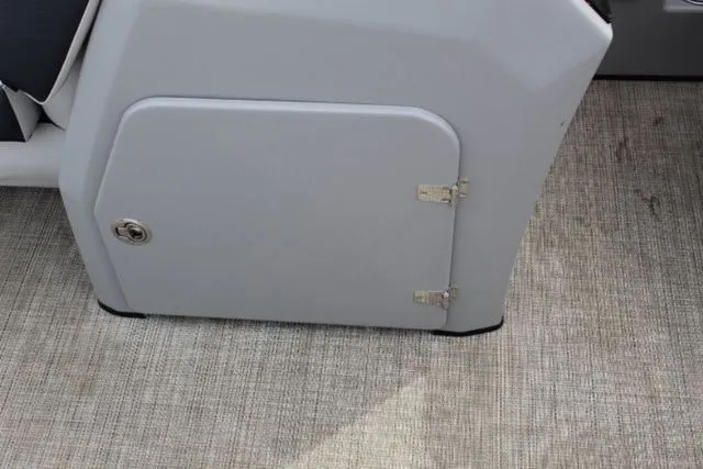 Slide: The Image of Harris Sunliner 230 CWDH 2022 - 24