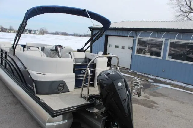 Slide: The Image of Harris Sunliner 230 CWDH 2022 - 5