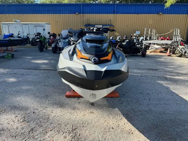 Slide: The Image of Sea-Doo FISH PRO 2026 - 3