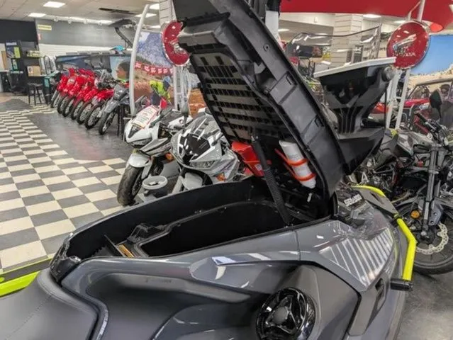 Slide: The Image of Sea-Doo Explorer Pro 2026 - 9