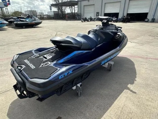 Slide: The Image of Sea-Doo GTX 230 Tech, Audio, iDF, iBR 2026 - 8