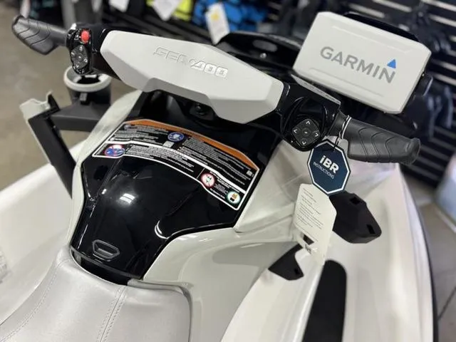 Slide: The Image of Sea-Doo FISH PRO 2026 - 11