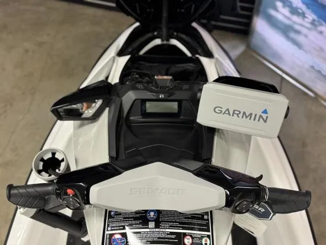 Slide: The Image of Sea-Doo FISH PRO 2026 - 12