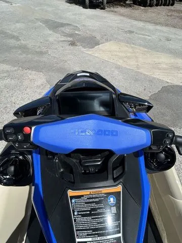 Slide: The Image of Sea-Doo Wake 2026 - 10