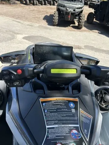 Slide: The Image of Sea-Doo RXT-X 2026 - 8