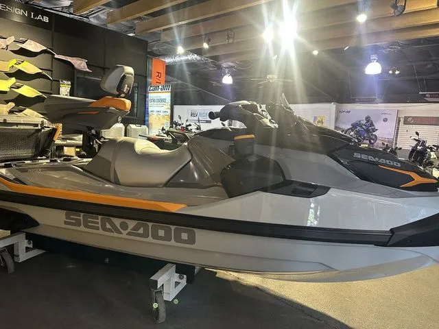 Slide: The Image of Sea-Doo FISH PRO 2025 - 2