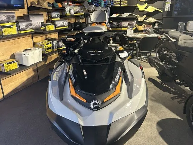 Slide: The Image of Sea-Doo FISH PRO 2025 - 5