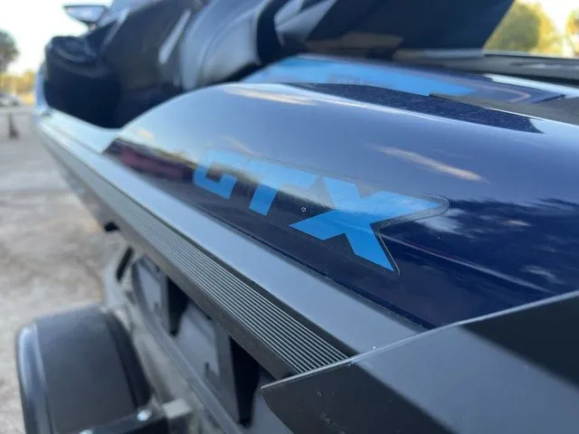 Slide: The Image of Sea-Doo GTX 170 2025 - 9