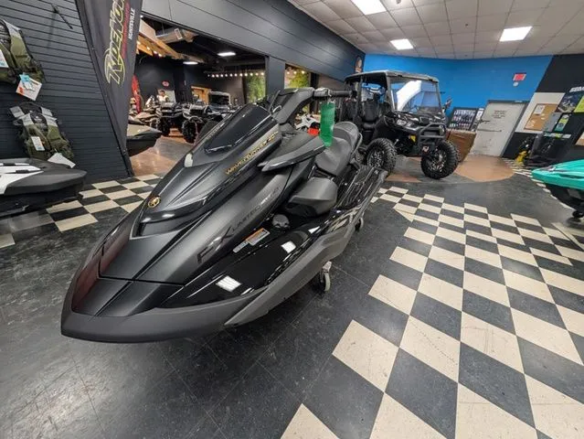 Slide: The Image of Yamaha FX Limited SVHO 2026 - 4