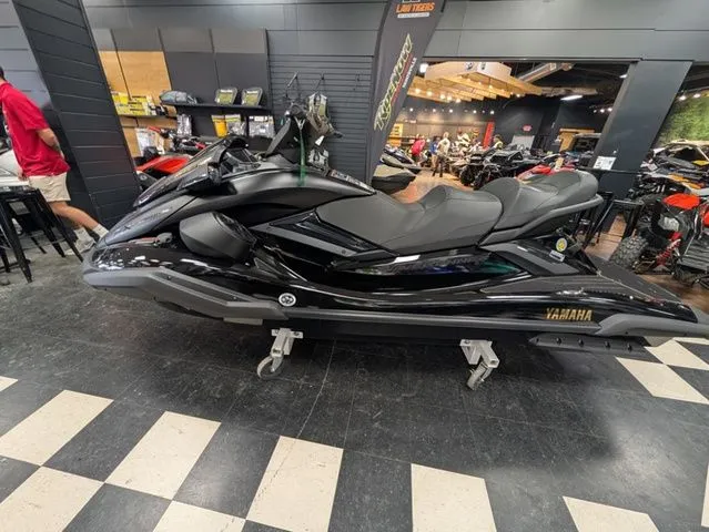 Slide: The Image of Yamaha FX Limited SVHO 2026 - 5