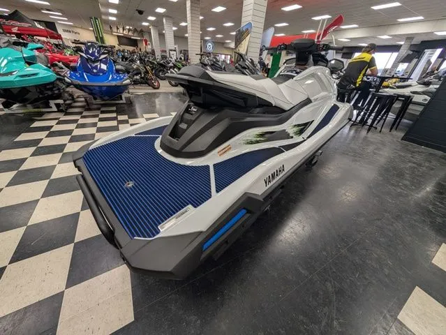 Slide: The Image of Yamaha VX Deluxe 2026 - 8