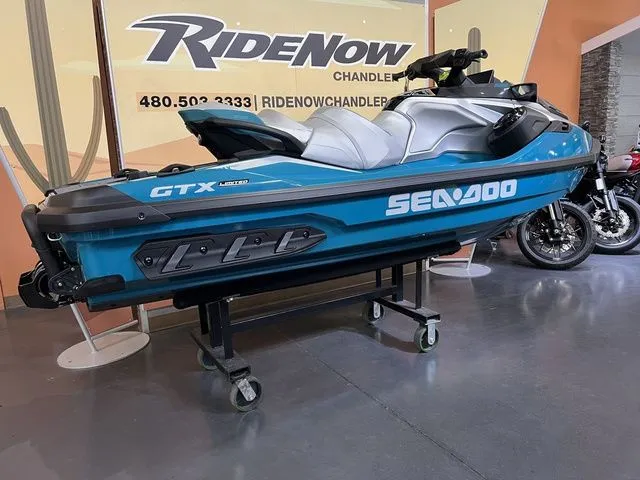 Slide: The Image of Sea-Doo GTX 2025 - 4