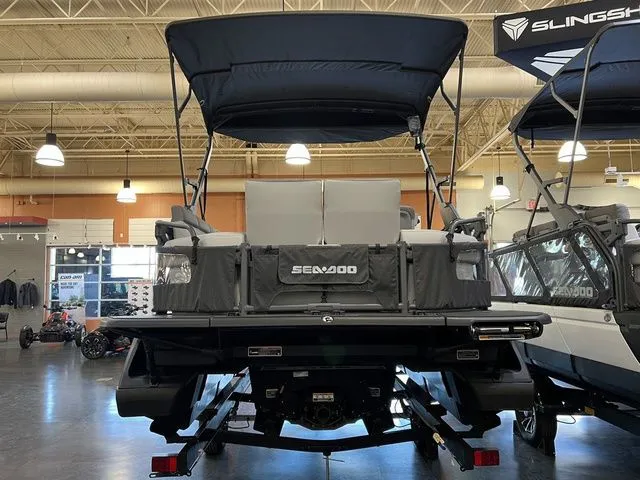 Slide: The Image of Sea-Doo Switch Sport 21 2025 - 4