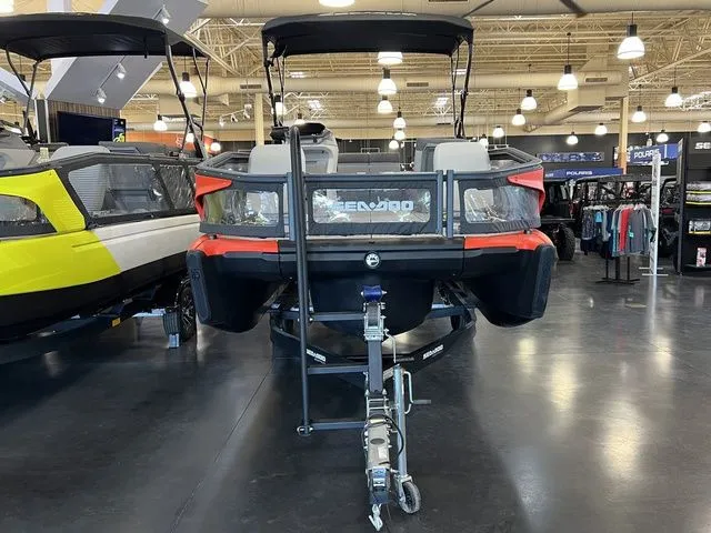 Slide: The Image of Sea-Doo Switch Sport 21 2025 - 5