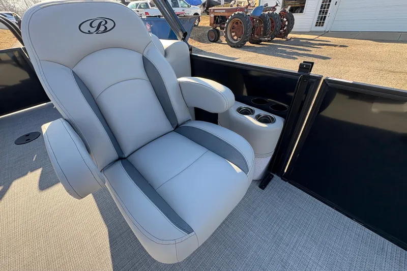 Slide: The Image of Luxurious seating on 2026 Bentley Pontoons Fish 220 FWD CW with cup holders. - 24