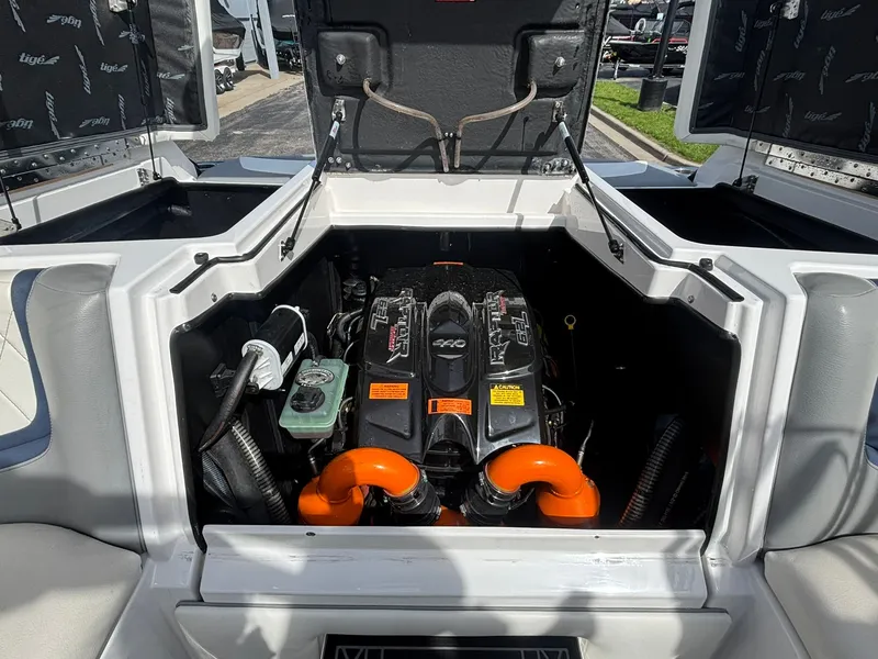 Slide: The Image of Tigé 23ZX 2020 - 15