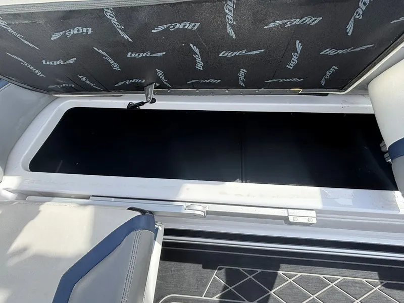 Slide: The Image of Tigé 23ZX 2020 - 22