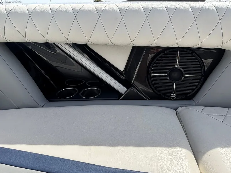 Slide: The Image of Tigé 23ZX 2020 - 38