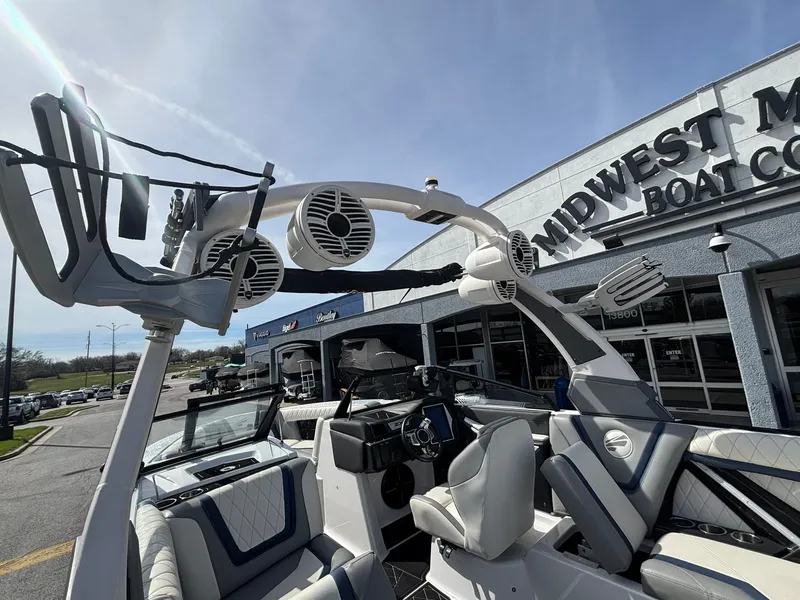 Slide: The Image of Tigé 23ZX 2020 - 40