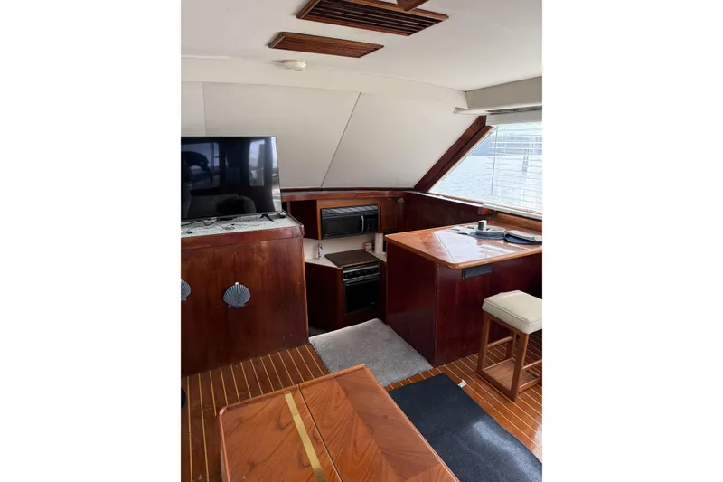 Slide: The Image of Ocean 44 Salon - 11